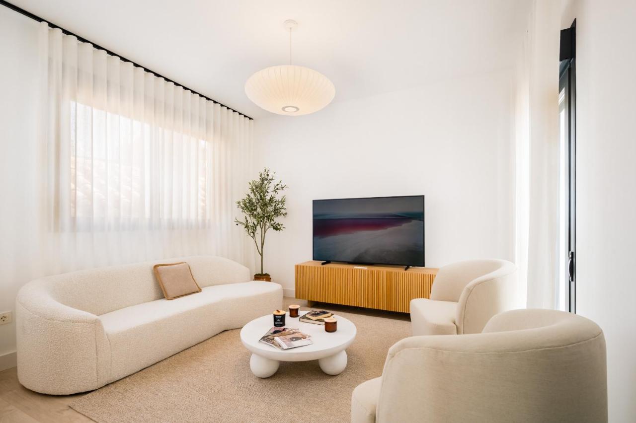 세비야 Stylish Designer Duplex-3Beds 2Baths-Puerta Carmona Centro 아파트 외부 사진